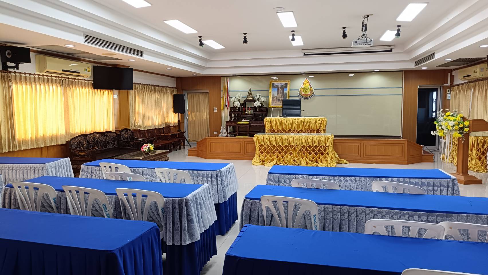 ห้องประชุม ชั้น 3 (ห้องใหญ่)